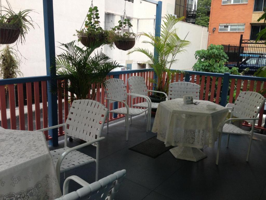 Annie'S Shandon Inn Brisbane Exterior photo