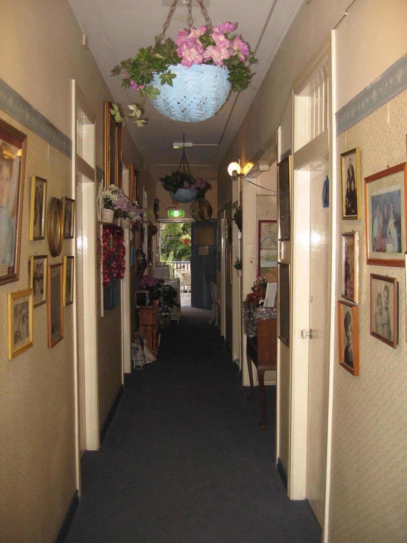 Annie'S Shandon Inn Brisbane Exterior photo